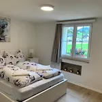 Eiger, Jungfrau, Luxury Garden Apartment Grindelwald